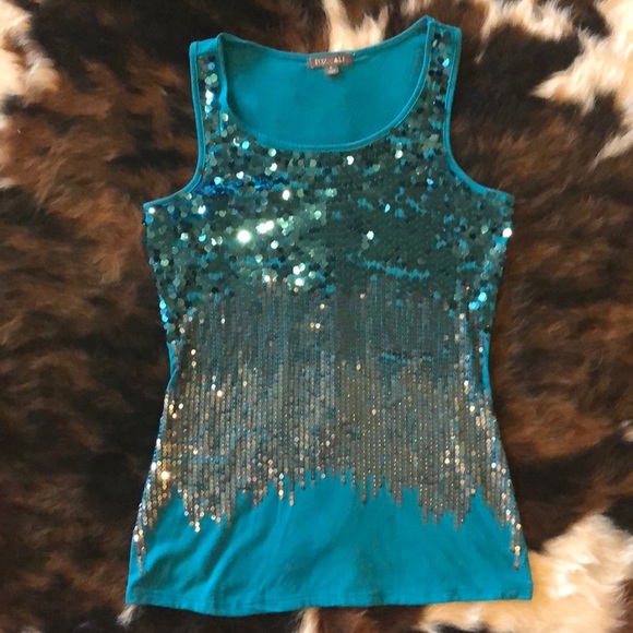 Roz & Ali Tops - ROZ & ALI GREEN SEQUINS TANK TOP SMALL